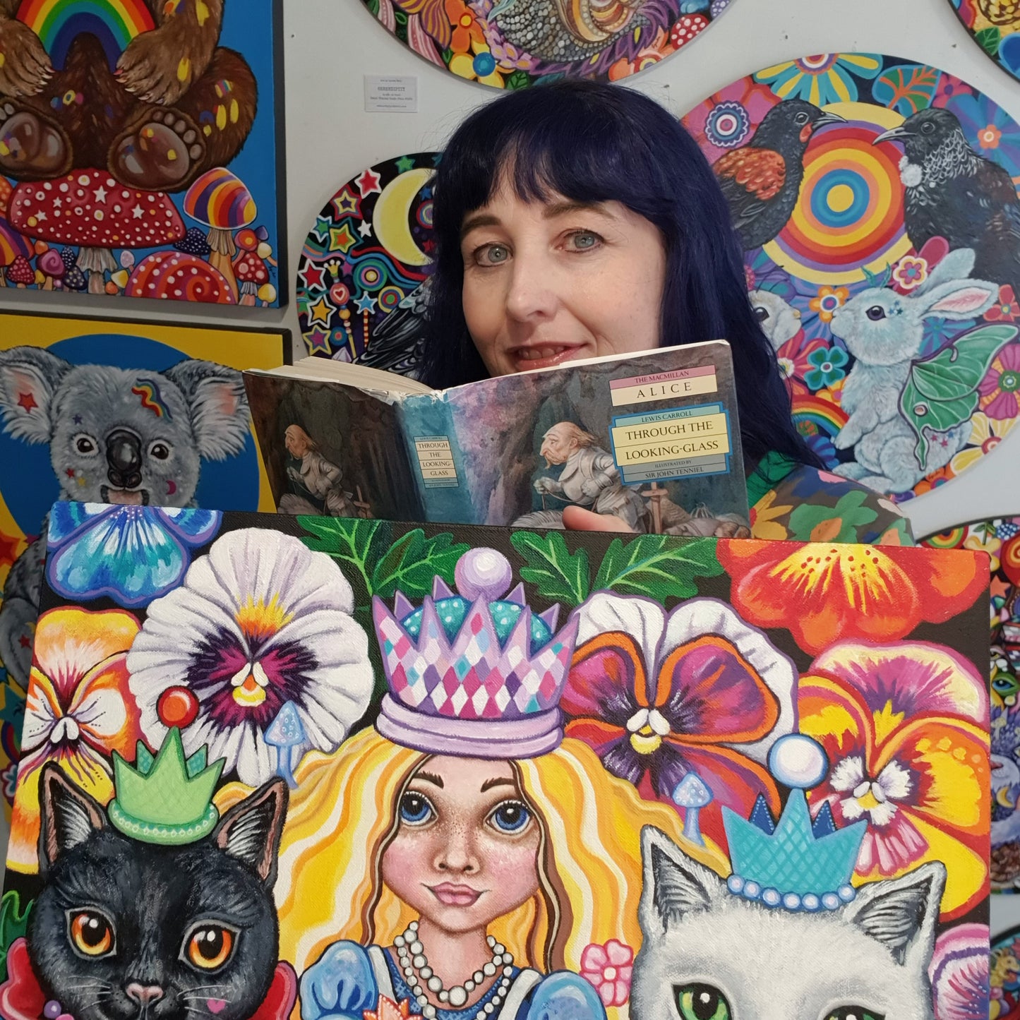 A Queenly Dream - original painting (shipped from the USA)